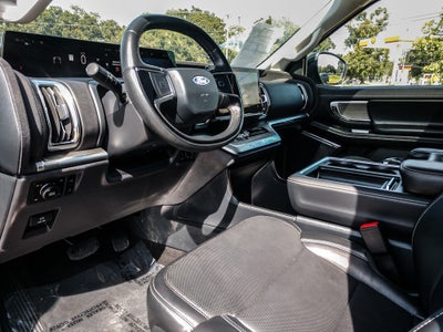 2025 Ford Expedition Platinum