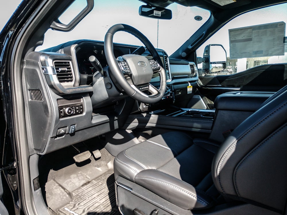 2025 Ford F-250 Platinum