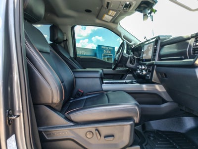 2025 Ford F-250 Super Duty LARIAT