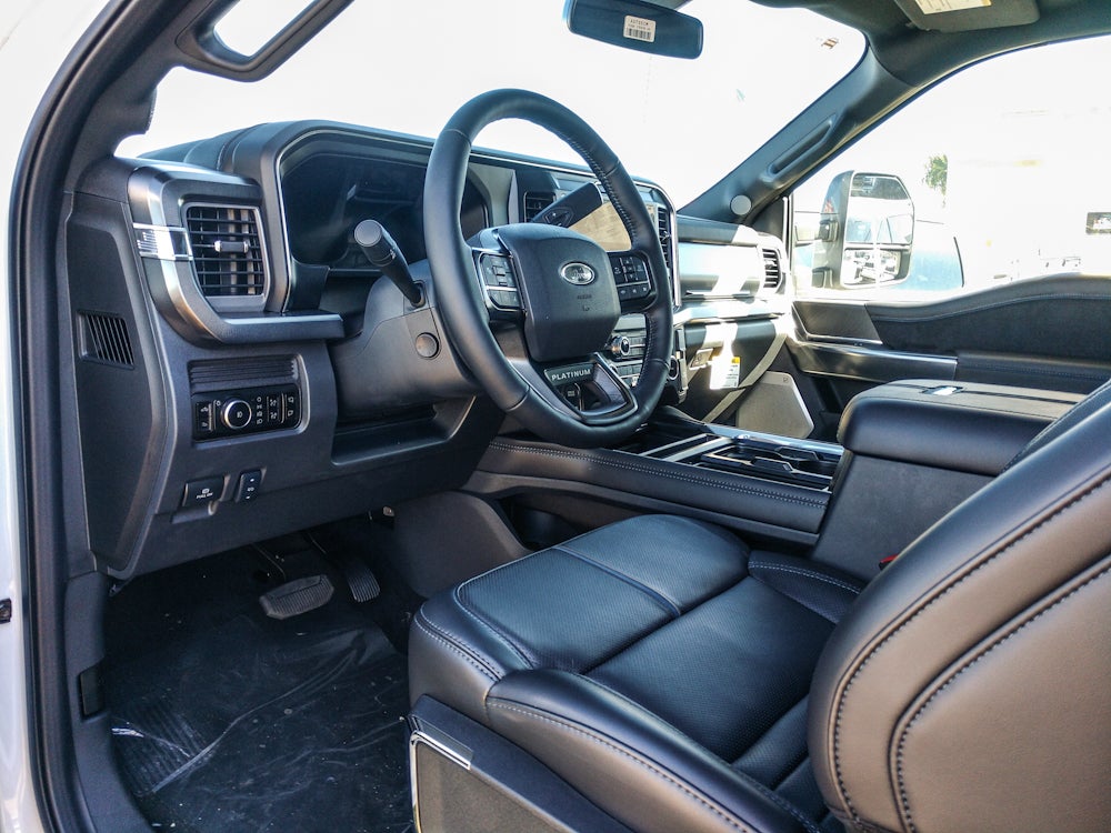 2025 Ford F-350 Platinum