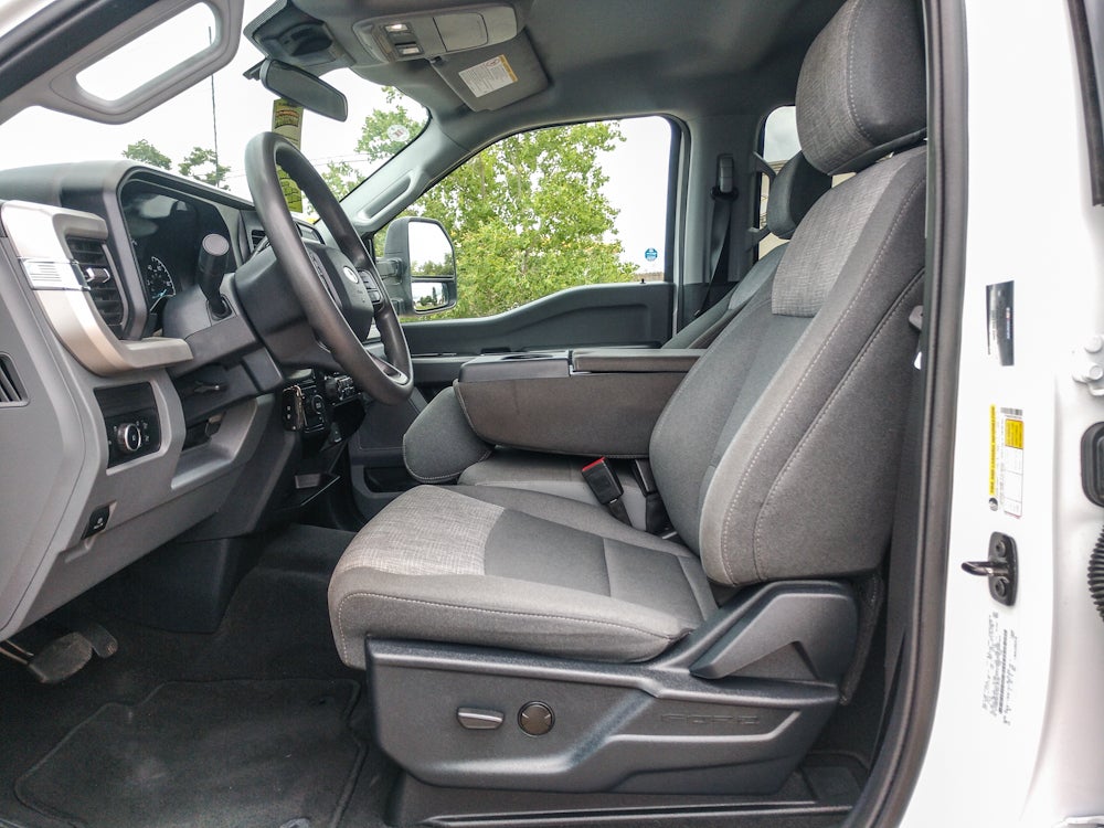 2026 Ford F-350 Super Duty XLT