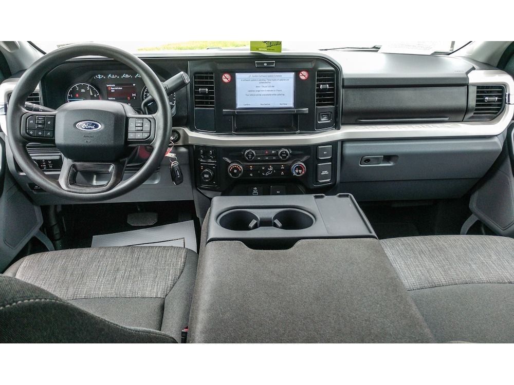 2026 Ford F-350 Super Duty XLT
