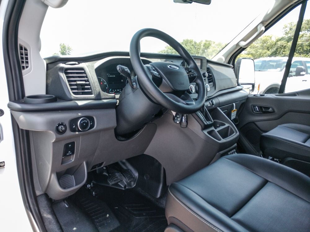 2025 Ford Transit Van Base