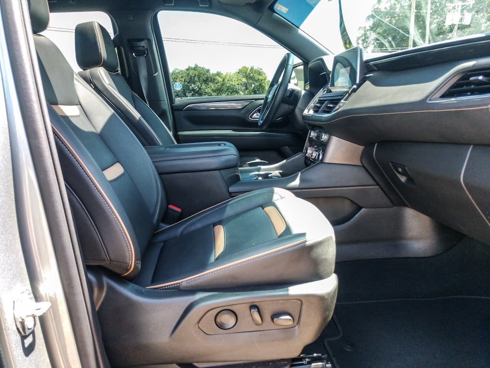 2023 GMC Yukon XL AT4