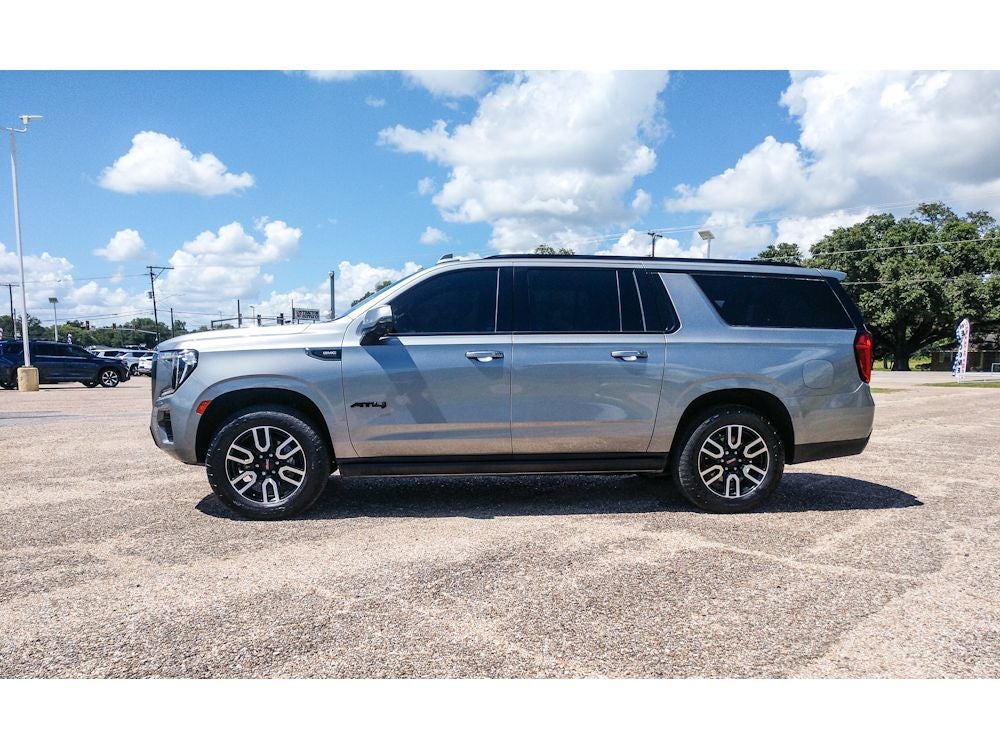 2023 GMC Yukon XL AT4