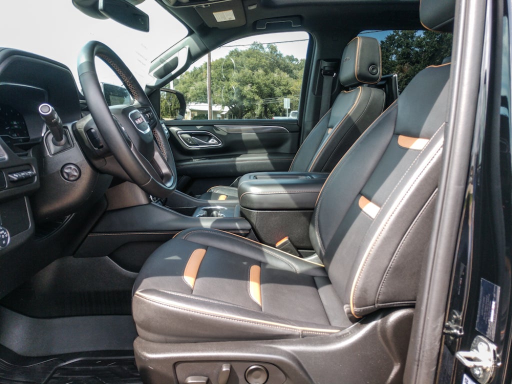 2024 GMC Yukon XL AT4