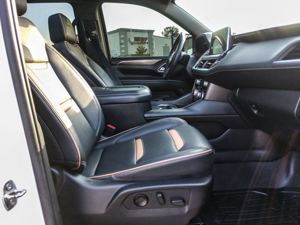 2022 GMC Yukon XL AT4