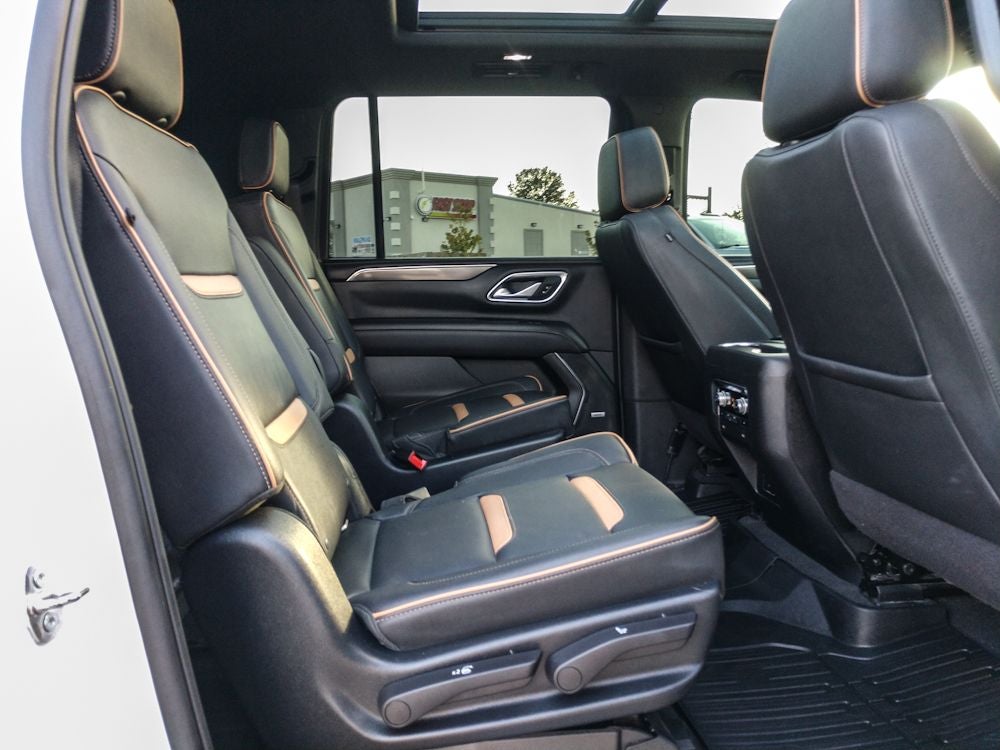 2022 GMC Yukon XL AT4