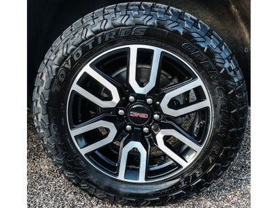 2022 GMC Yukon XL AT4