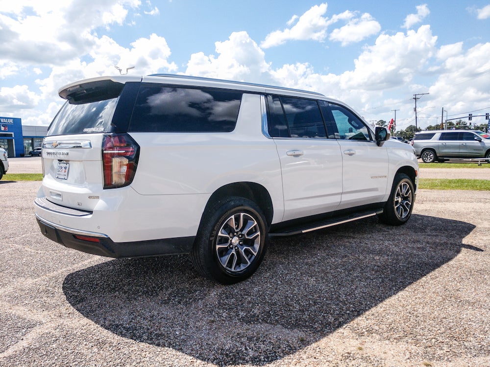 2023 Chevrolet Suburban 1500 LT
