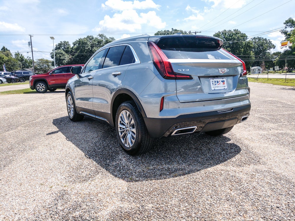 2025 Cadillac XT4 FWD Premium Luxury