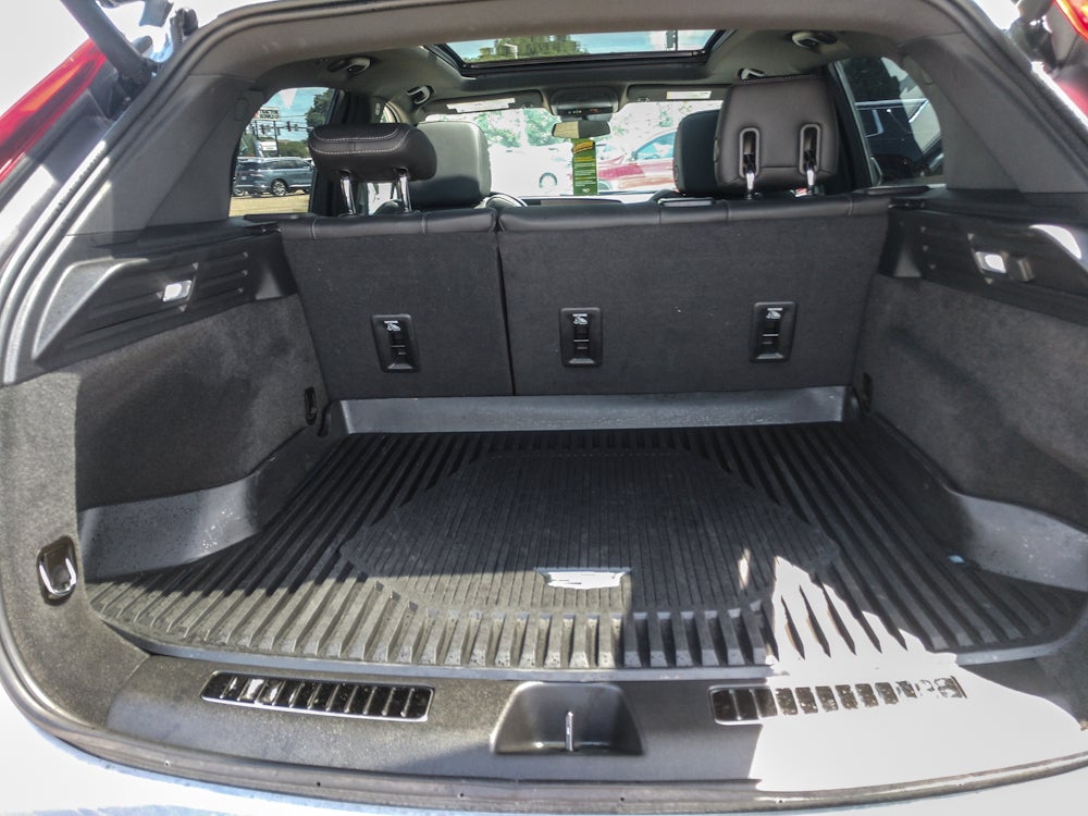 2025 Cadillac XT4 FWD Premium Luxury