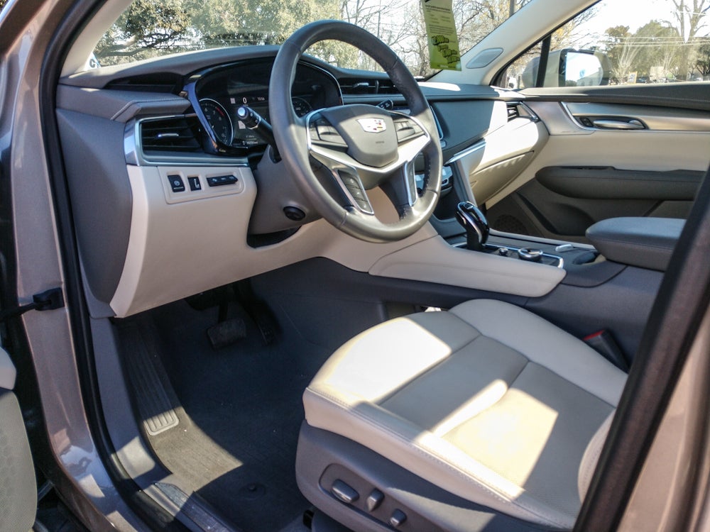 2023 Cadillac XT5 FWD Premium Luxury