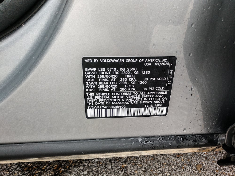 2025 Volkswagen Atlas 2.0T SE w/Technology