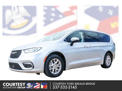 2023 Chrysler Pacifica Touring L