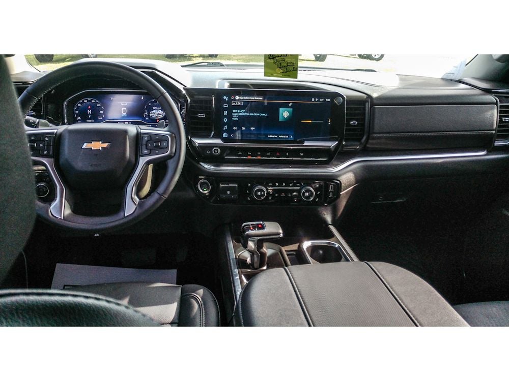 2025 Chevrolet Silverado LTZ