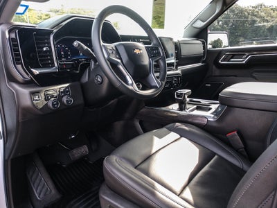 2025 Chevrolet Silverado LTZ