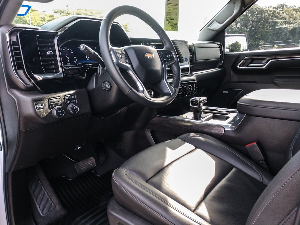 2025 Chevrolet Silverado LTZ