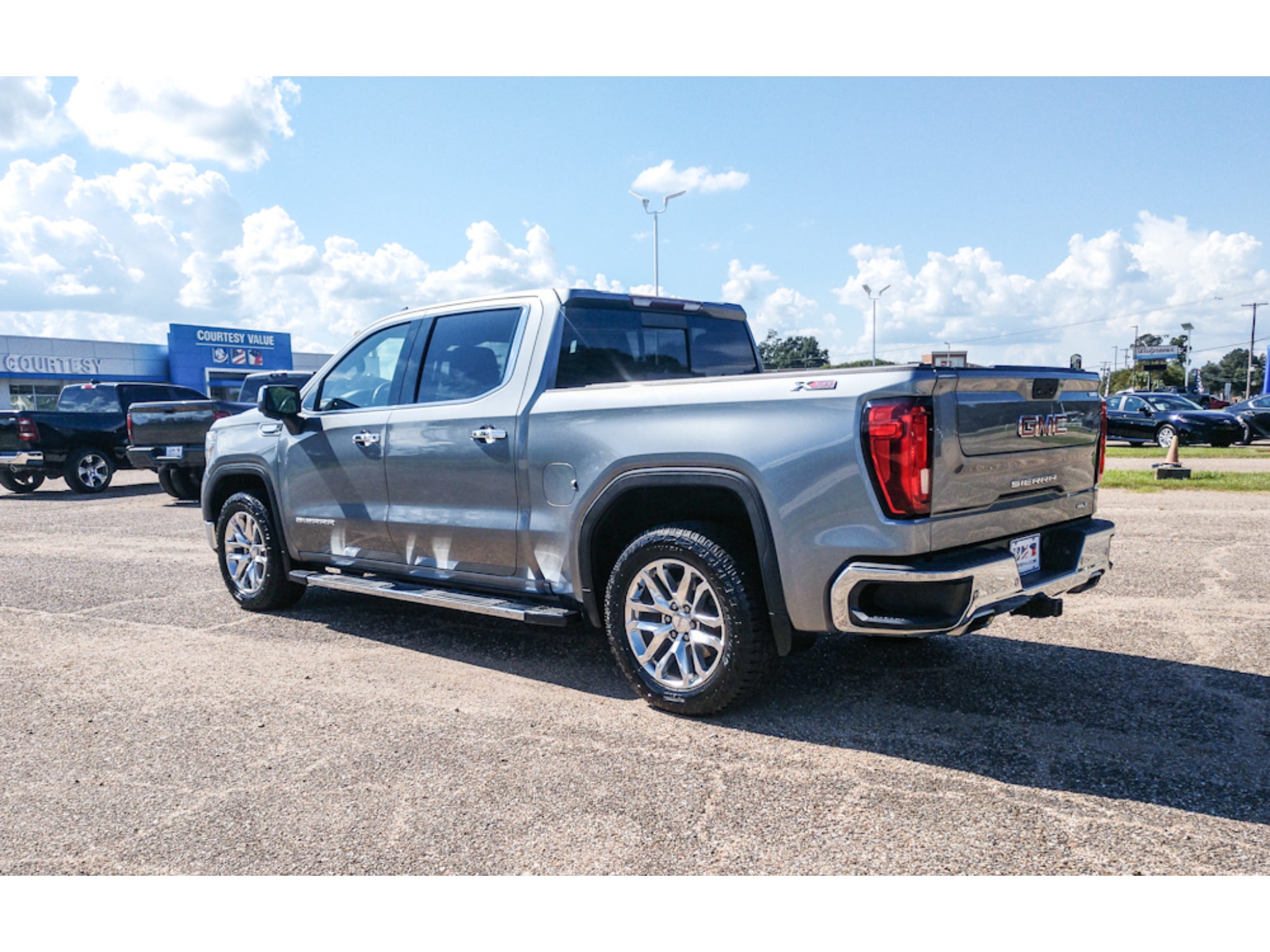 2020 GMC Sierra 1500 SLT