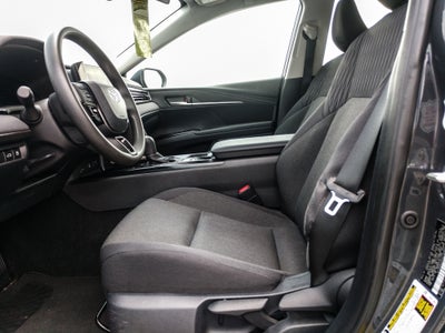 2025 Toyota Camry Hybrid LE