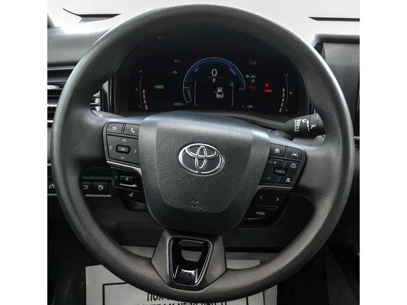 2025 Toyota Camry Hybrid LE
