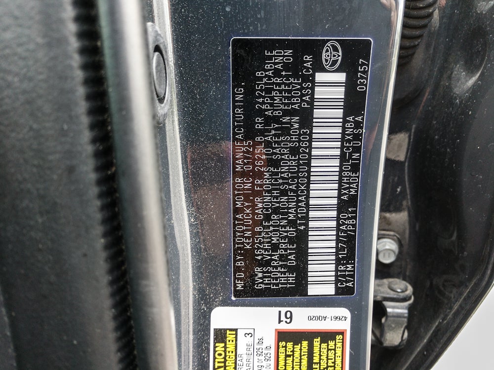 2025 Toyota Camry Hybrid LE