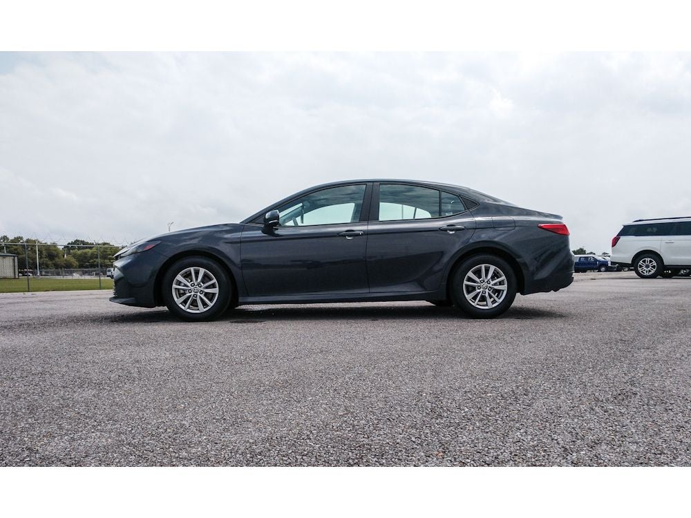 2025 Toyota Camry Hybrid LE