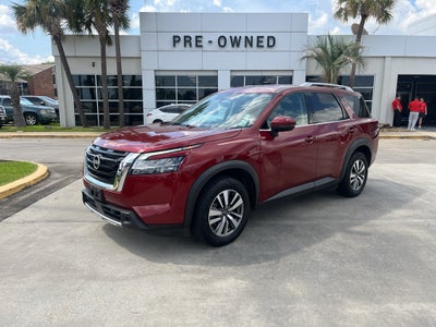 2023 Nissan Pathfinder SL