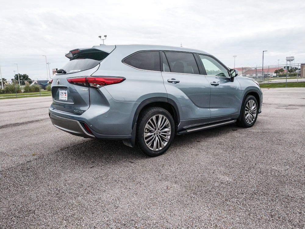 2021 Toyota Highlander Platinum