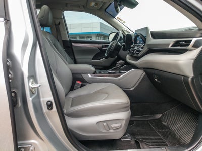 2022 Toyota Highlander Platinum