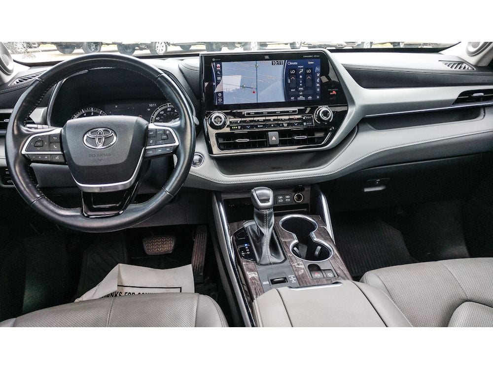 2022 Toyota Highlander Platinum