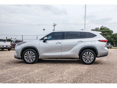 2022 Toyota Highlander Platinum
