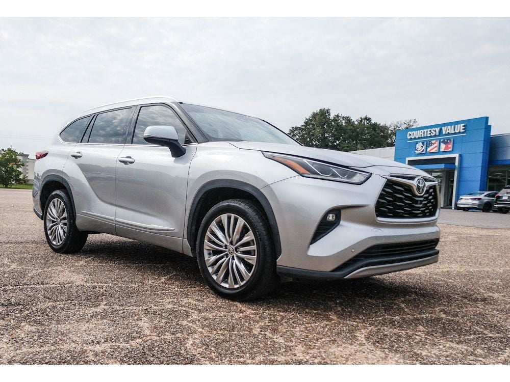 2022 Toyota Highlander Platinum