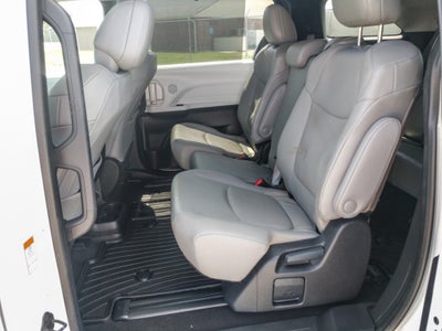 2025 Toyota Sienna XLE