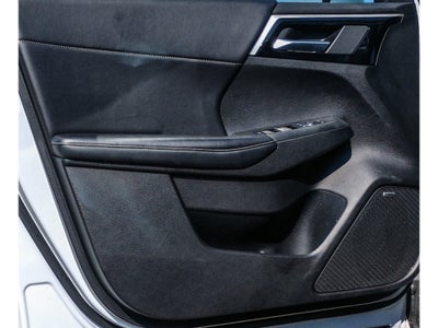 2025 Mitsubishi Outlander Base