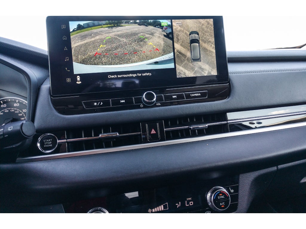 2025 Mitsubishi Outlander Base