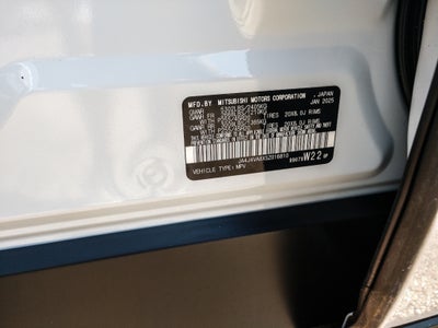 2025 Mitsubishi Outlander Base