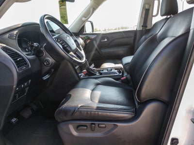 2024 INFINITI QX80 LUXE