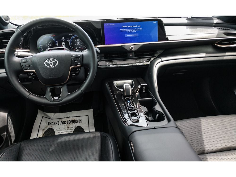 2025 Toyota Crown Platinum