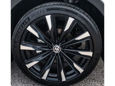 2025 Toyota Crown Platinum