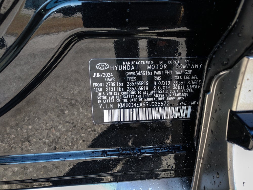 2025 Genesis GV60 Standard