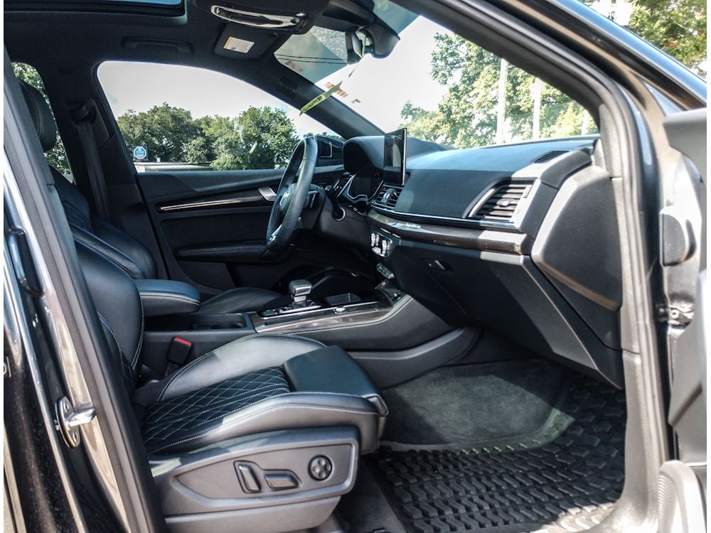 2023 Audi SQ5 Premium Plus