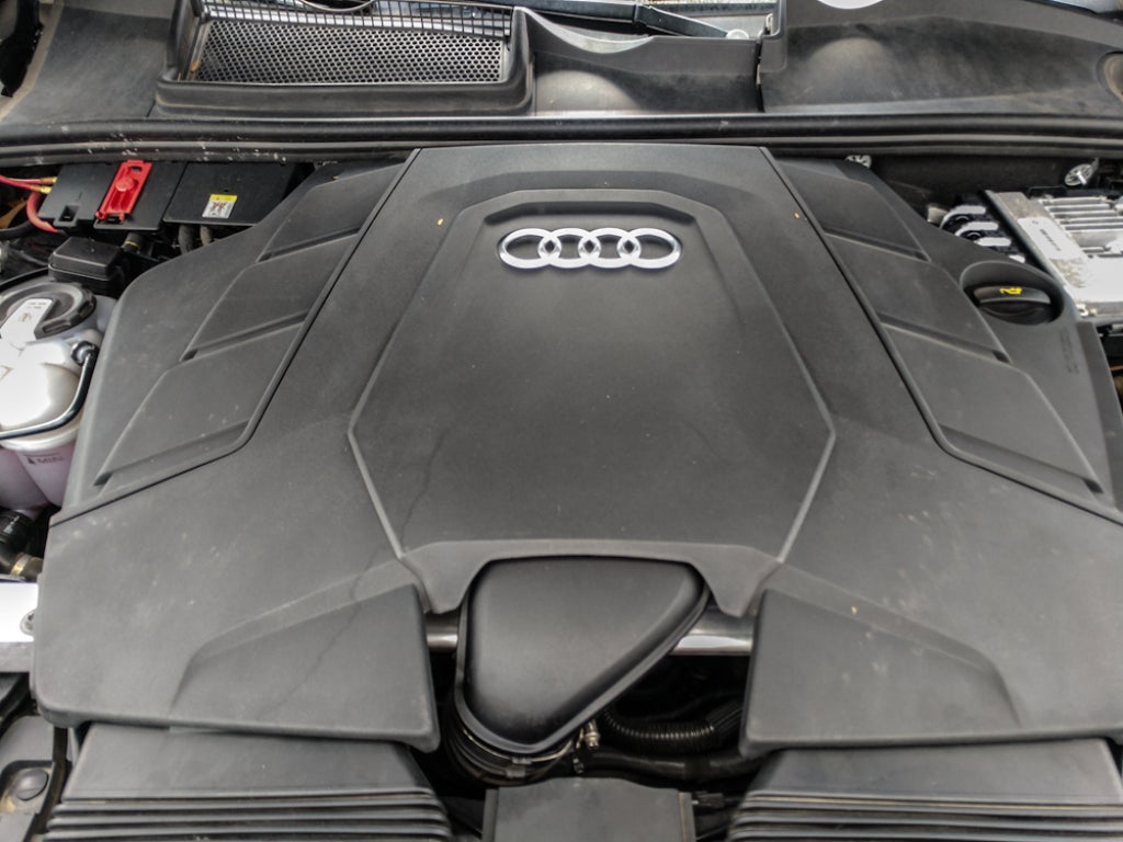 2022 Audi Q7 Premium Plus