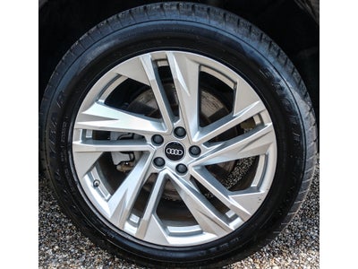 2022 Audi Q7 Premium Plus