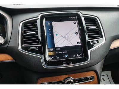 2022 Volvo XC90 Momentum