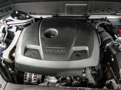 2022 Volvo XC90 Momentum