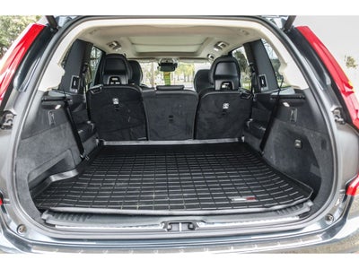 2022 Volvo XC90 Momentum