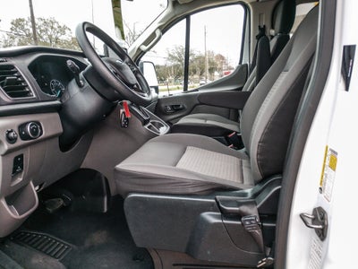 2023 Ford Transit Wagon XLT