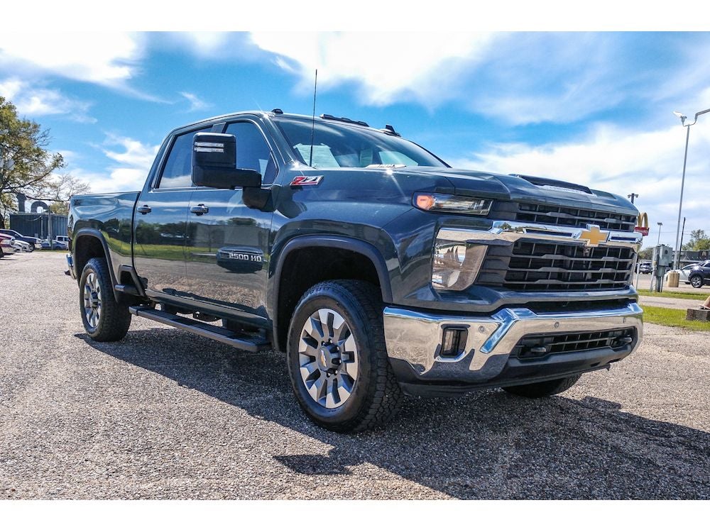 2025 Chevrolet Silverado LT