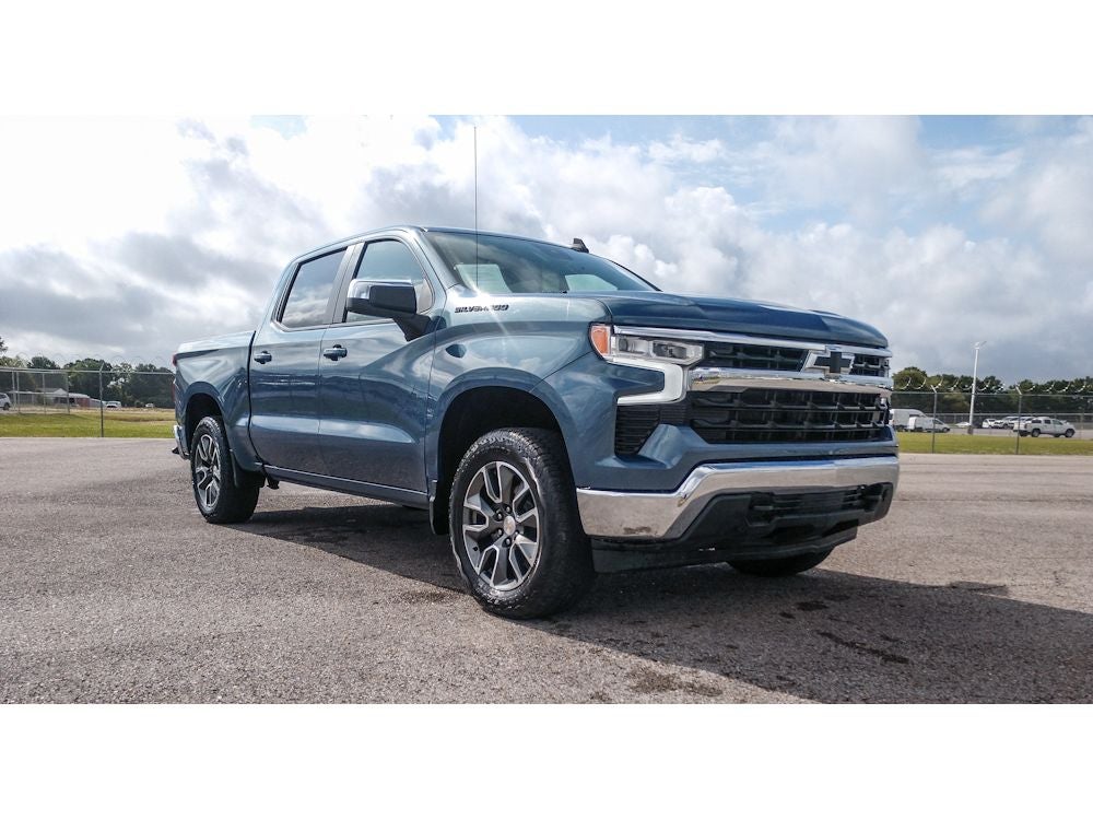2024 Chevrolet Silverado LT